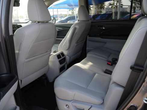 Used 2022 Honda Pilot EX-L image 19