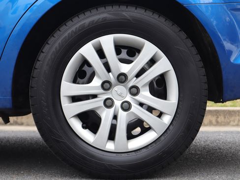 Used 2020 Chevrolet Sonic LS image 6