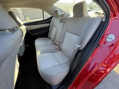 Used 2016 Toyota Corolla LE image 16