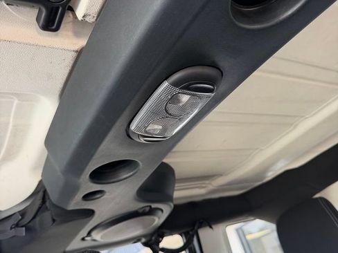 Used 2013 Jeep Wrangler Unlimited Rubicon w/ Connectivity Group AWD/4WD image 17