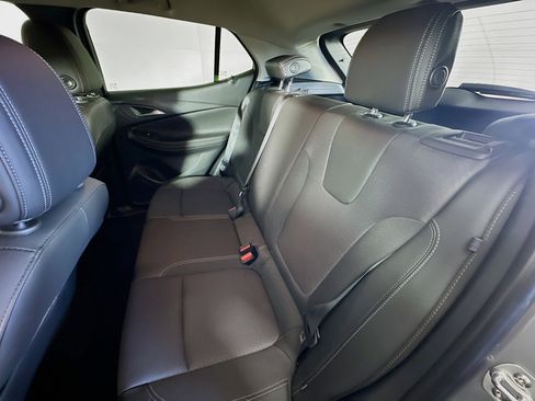 Used 2025 Buick Encore GX Preferred image 26