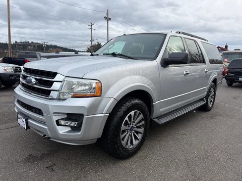 Used 2015 Ford Expedition EL XLT w/ Equipment Group 202A image 5