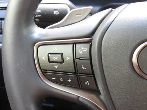 Used 2022 Lexus ES 350 w/ Luxury Package FWD image 24