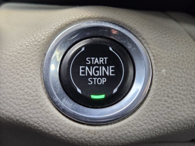 Used 2023 Buick Envision Avenir FWD image 21