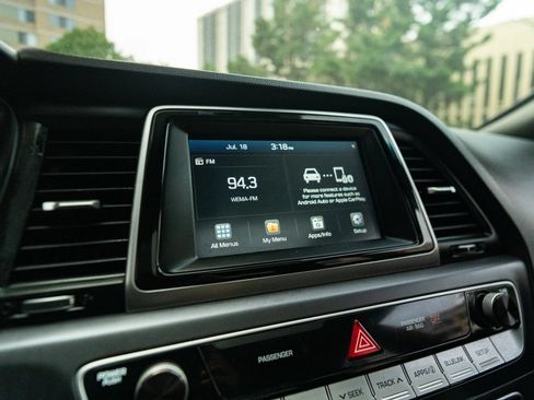Used 2019 Hyundai Sonata Sport w/ Tech Package 03 FWD image 34