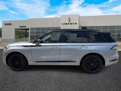 Used 2023 Lincoln Aviator Black Label AWD/4WD image 6