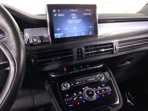 Used 2020 Lincoln Corsair Standard w/ Equipment Group 101A image 29