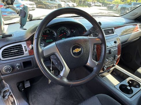 Used 2012 Chevrolet Avalanche LS w/ All-Star Edition RWD image 10