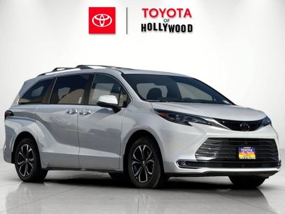 New 2026 Toyota Sienna Platinum