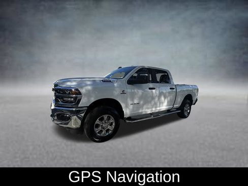 Used 2026 RAM 2500 Big Horn AWD/4WD image 3