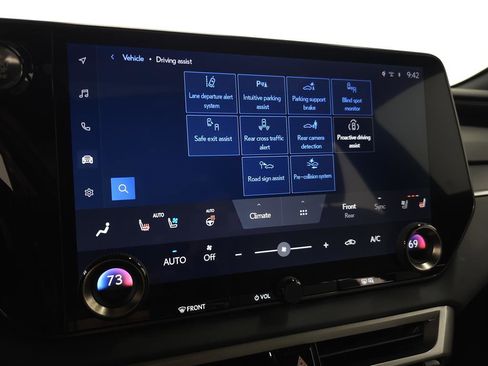 Certified 2023 Lexus RX 350 Premium Plus w/ Cold Area Package image 25