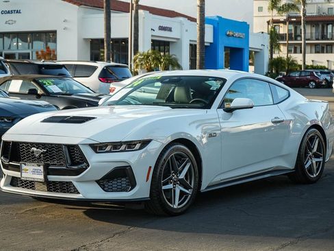 Used 2024 Ford Mustang GT Premium RWD image 3