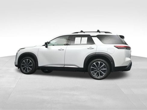 Used 2026 Nissan Pathfinder Platinum FWD image 30