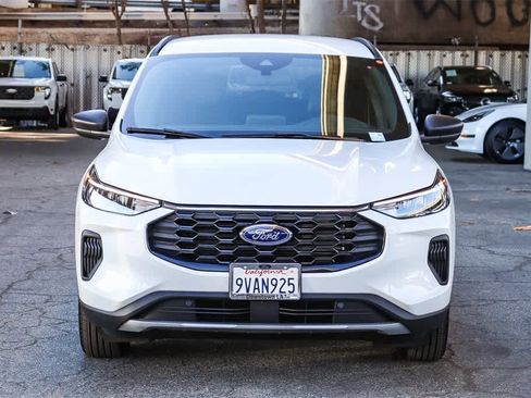 Used 2025 Ford Escape ST-Line w/ Equipment Group 301A image 2
