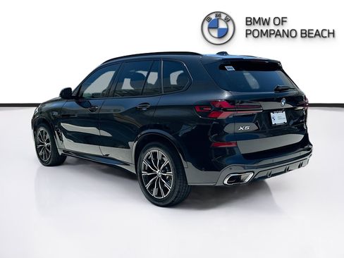Used 2024 BMW X5 sDrive40i w/ M Sport Package RWD image 5