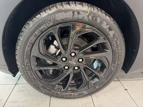 New 2027 Chevrolet Bolt RS w/ Technology Package FWD image 9
