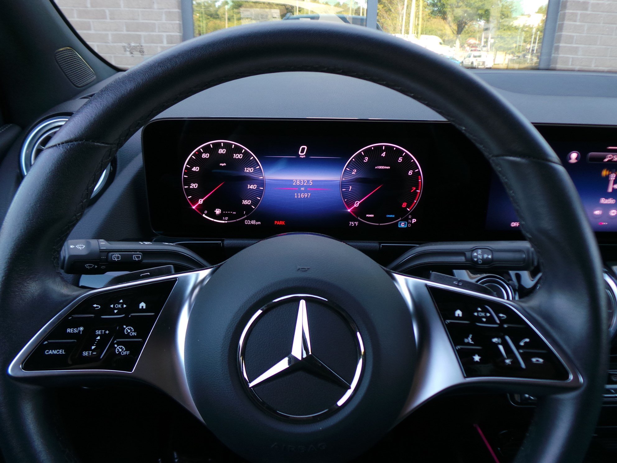 Used 2025 Mercedes-Benz GLA 250 image 9