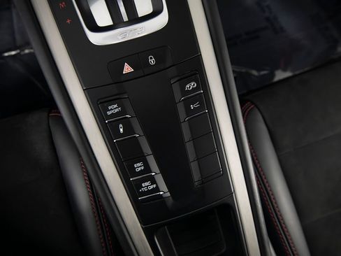 Certified 2015 Porsche 911 GT3 RWD image 33