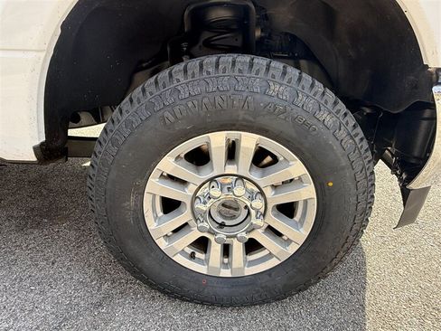 Used 2018 Ford F250 XLT w/ XLT Value Package AWD/4WD image 26