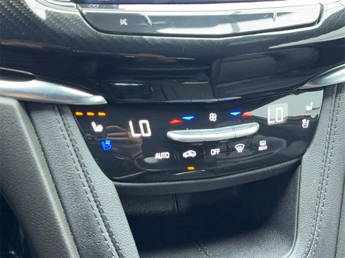 Used 2024 Cadillac XT6 Sport image 31