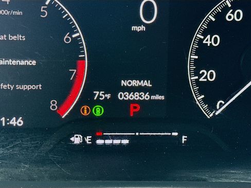 Used 2025 Honda Civic Sport image 8