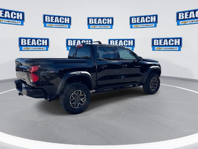 Used 2026 Chevrolet Colorado ZR2 w/ Technology Package AWD/4WD image 8