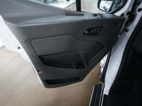 Used 2024 Ford Transit 250 Low Roof AWD w/ Exterior Upgrade Package image 27