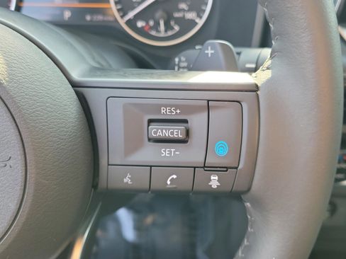 Certified 2024 Nissan Rogue SV w/ SV Premium Package image 28