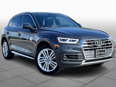 Used 2020 Audi Q5 Prestige image 2