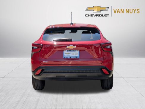 Used 2026 Chevrolet Trax LS FWD image 6