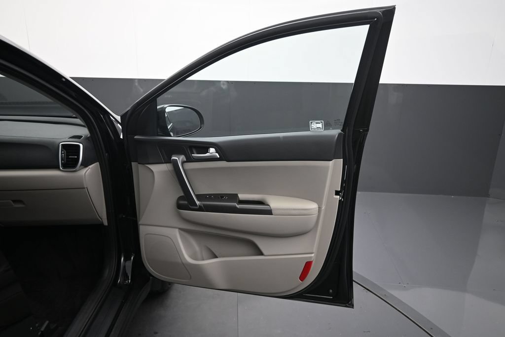 Used 2021 Kia Sportage LX FWD image 18