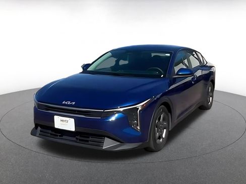 Used 2025 Kia K4 LXS image 7