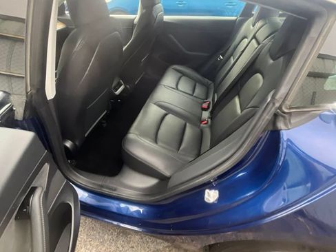 Used 2020 Tesla Model 3 Standard Range Plus RWD image 8