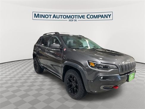 Certified 2019 Jeep Cherokee Trailhawk image 2