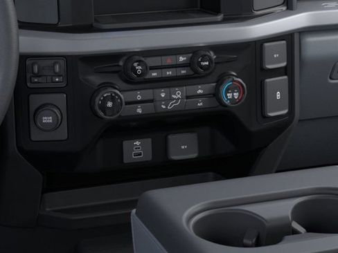 New 2026 Ford F450 2WD Crew Cab Super Duty image 15