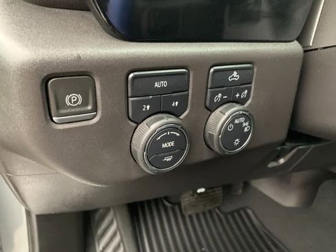 Certified 2024 Chevrolet Silverado 1500 LT AWD/4WD image 15