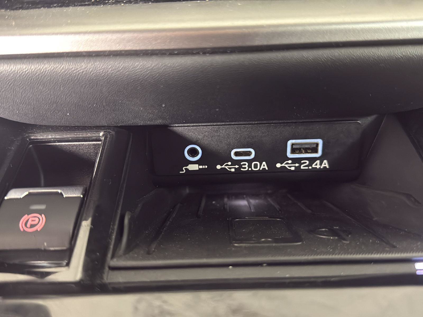 Certified 2025 Subaru Outback Limited AWD/4WD image 14