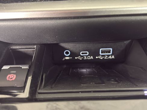 Certified 2025 Subaru Outback Limited AWD/4WD image 14