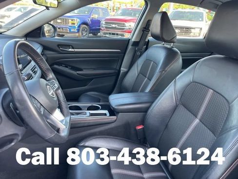 Used 2024 Nissan Altima 2.5 SR FWD image 7