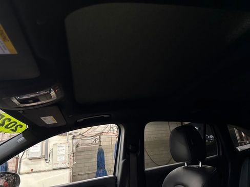 Certified 2025 Mercedes-Benz GLA 250 4MATIC image 22