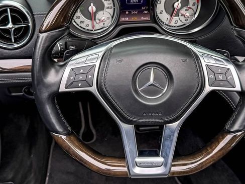 Used 2013 Mercedes-Benz SL 550 image 32