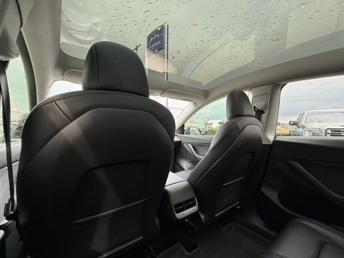 Used 2021 Tesla Model Y Long Range image 26