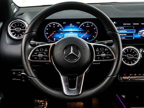 Used 2023 Mercedes-Benz GLA 250 image 19