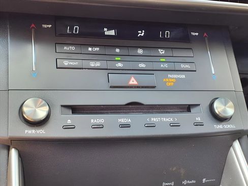 Used 2015 Lexus IS 250 image 17