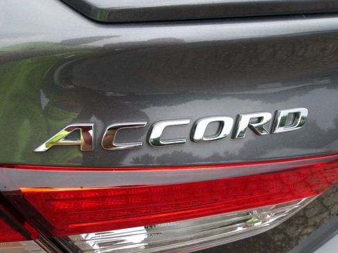 Used 2019 Honda Accord Sport image 36