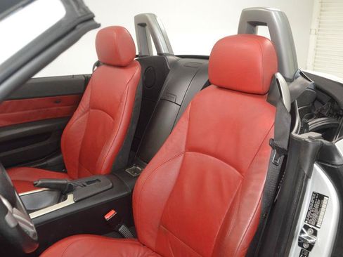 Used 2005 BMW Z4 3.0i RWD image 22