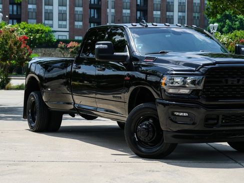 Used 2024 RAM 3500 Big Horn w/ Night Edition AWD/4WD image 2