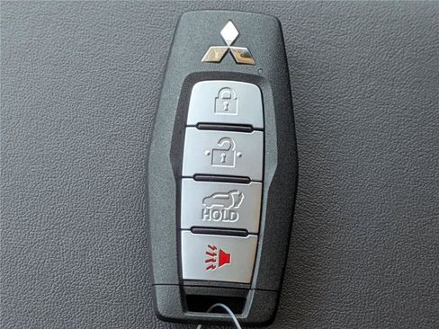 New 2025 Mitsubishi Outlander SEL image 36