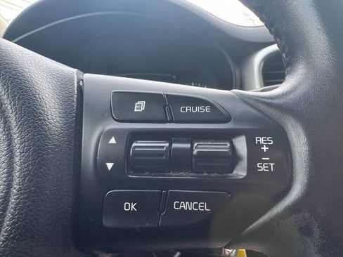 Used 2016 Kia Sorento LX w/ LX Convenience Package image 30