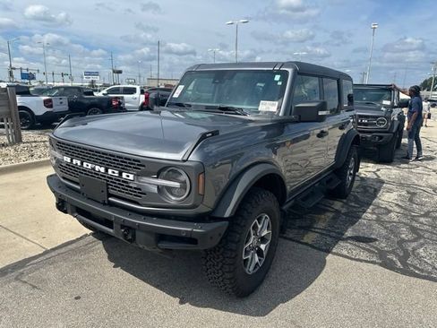 Used 2024 Ford Bronco Badlands AWD/4WD image 1